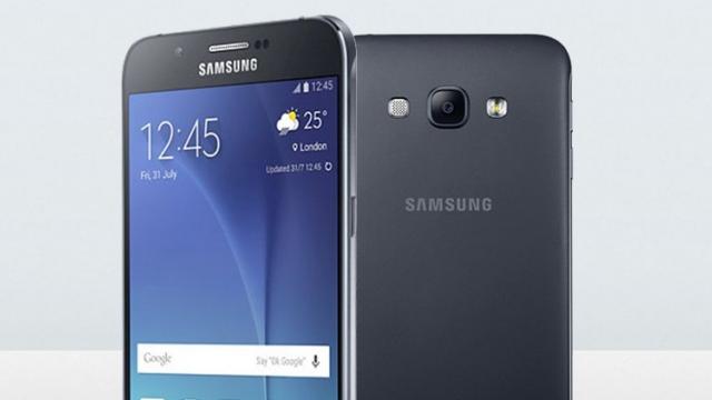 <b>Samsung Galaxy A8 (2016) apare acum și în baza de date GeekBench; ar putea fi lansat la IFA 2016</b>Cei de la Samsung tocmai au trimis invitațiile de presă pentru evenimentul pregătit în cadrul IFA 2016, locație unde vom vedea noul smartwatch Gear S3, și poate noi terminale mobile. Printre acestea s-ar putea număra și smartphone-ul Galaxy A8 (2016), 