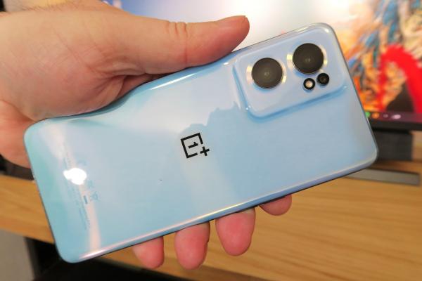 OnePlus Nord CE 2 5G: Benchmark-uri de nivel mediu, performanța bunicică pentru midrange