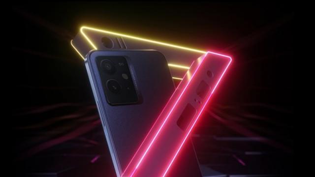 <b>Brandul iQOO pregătește lansarea lui Z6 5G cu setup foto triplu; Neo6 are dezvăluite noi dotări</b>Brandul iQOO al celor de la vivo este pe val în această perioadă și descoperim că ne pregătește noi telefoane interesante în perioada următoare. Unul dintre acestea este și iQOO Z6 5G care astăzi se lasă admirat în cadrul unui teaser oficial