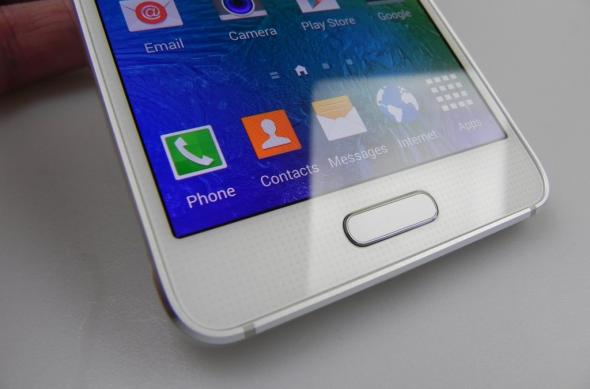 Samsung Galaxy Alpha Review: "terminatorul" Samsung trece la metale ușoare, are și aspecte nefinisate (Video): samsung_galaxy_alpha_review_011jpg.jpg