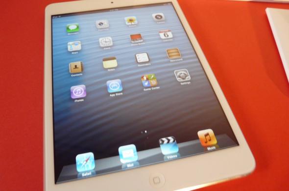 iPad Mini unboxing Mobilissimo.ro - scoatem din cutie o tabletă Apple inedită (Video): p1300706jpg.jpg