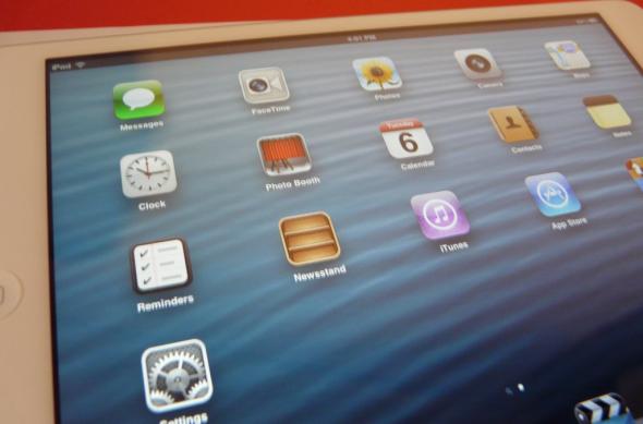 iPad Mini unboxing Mobilissimo.ro - scoatem din cutie o tabletă Apple inedită (Video): p1300752jpg.jpg