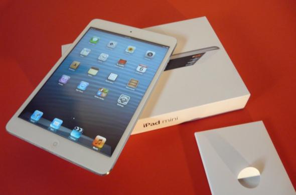 iPad Mini unboxing Mobilissimo.ro - scoatem din cutie o tabletă Apple inedită (Video): p1300714jpg.jpg