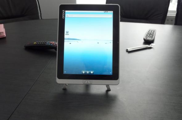 Preview Evolio Neura - tableta românească dual core și primele impresii despre ea! (Video): evolio_neura_3.jpg