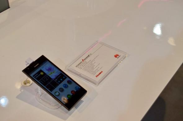 MWC 2013: Huawei Ascend P2 hands on preview În Barcelona (Video): huawei_ascend_p2_12jpg.jpg