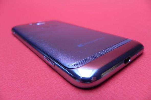 Review Samsung Ativ S: primul model Windows Phone 8 aduce un design foarte bun, dar și mici hibe (Video): 32_samsung_ativ_s_review_mobilissimo_ro.jpg