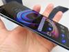 Motorola Edge 20 Pro: Display de flagship, ba chiar peste unele flagshipuri