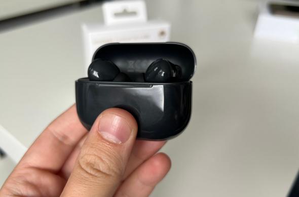 Huawei FreeBuds SE 4 ANC - Unboxing: HUAWEI-FreeBuds-4-SE-ANC-Unboxing_007.jpg