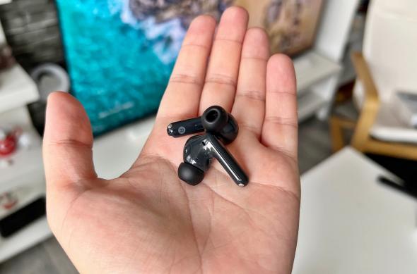 Huawei FreeBuds SE 4 ANC - Unboxing: HUAWEI-FreeBuds-4-SE-ANC-Unboxing_015.jpg