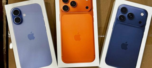 iPhone Air iese din rând chiar din cutie; Profilul lateral apare pe ambalaj, spre deosebire de restul modelelor