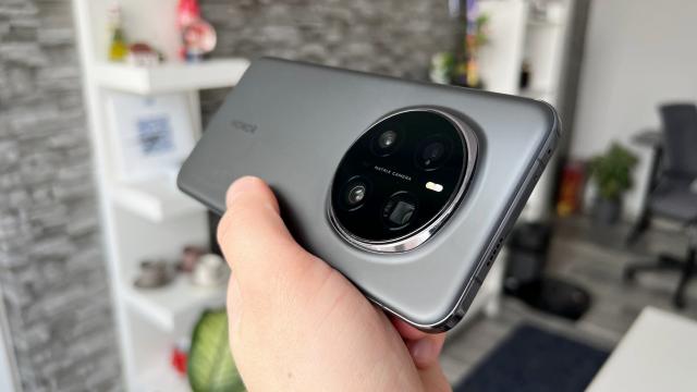 <b>Avem o perioadă de lansare pentru flagship-ul Honor Magic8 Pro; Compania confirmă planurile ce vizează anunțul oficial</b>După ce am aflat că Magic V5 se vinde foarte bine chiar și în România, acum ne întoarcem atenția asupra flagship-urilor din seria Magic8 de la Honor, pentru că astăzi avem o declarație oficială legată de lansare. Informațiile 