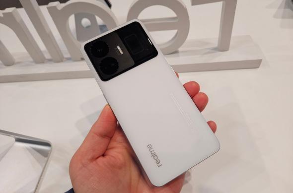 realme GT3 240W - Fotografii hands-on MWC 2023: realme-GT3_004.jpg