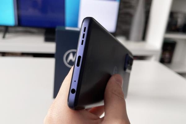 Motorola Moto G73 5G: Conectivitate 5G surprinzătoare, cu WiFi dual-band, dar hei, avem Bluetooth 5.3