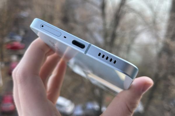OPPO Reno 8 Pro: Acustica stereo axată pe bas mai mult decât înalte