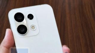 OPPO Reno17 într-o primă randare! Schimbări vizuale pentru modulul din spate și cameră de 200 megapixeli