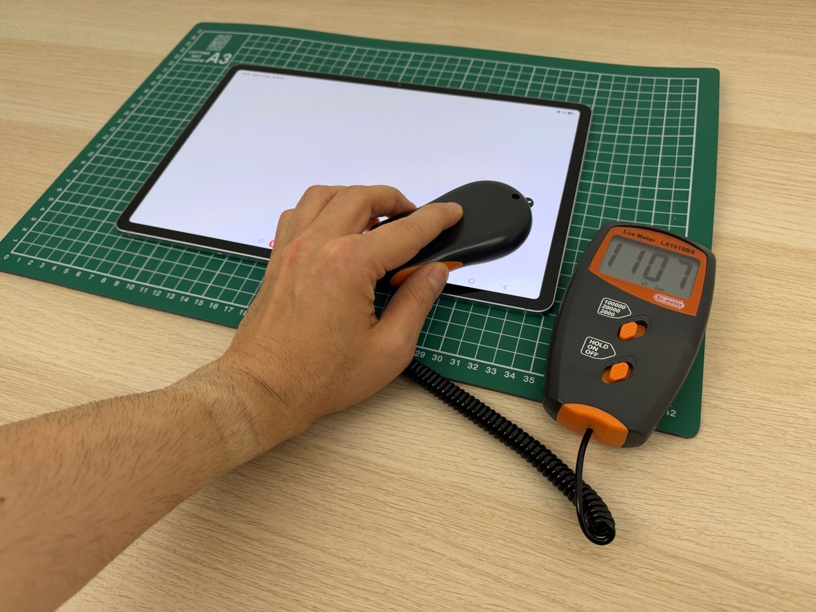 Samsung Galaxy Tab S12+ - Test luminozitate (galerie)