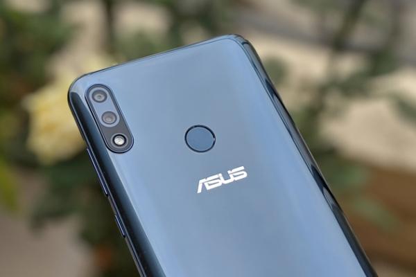 ASUS ZenFone Max Pro (M2) debutează în România, cu autonomie şi performanţă sporită