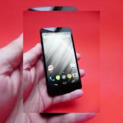 LG Nexus 5 review: mai bun decât Nexus 4, dar sub precursorul LG G2 (Video)