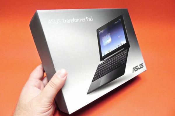 ASUS Transformer Pad TF701T unboxing: prima tabletă cu procesor Tegra 4 pe masa de teste Mobilissimo.ro (Video)