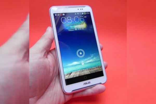 ASUS FonePad Note FHD 6 Review: un midrange puternic cu stylus atractiv, cameră slabă (Video)