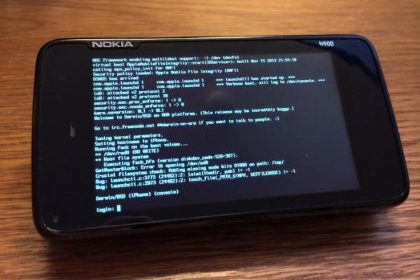 Sacrilegiu pentru Apple: un dezvoltator portează o parte din iOS pe hardware non Apple
