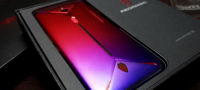ZTE Nubia Red Magic 3S Unboxing: un telefon MARE de gaming cu ventilatoare, luminiţe şi foarte bun