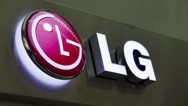 <b>LG promite că va reveni la un business smartphone profitabil în 2021; Secretul său? "Factorul wow!"</b>Sunt 3 companii pe piaţa smartphone cu potenţial uriaş, dar care în ultimii ani nu prea mai livrează. E vorba despre HTC, LG şi Sony. HTC nu ştim exact dacă va mai produce un flagship vreodată