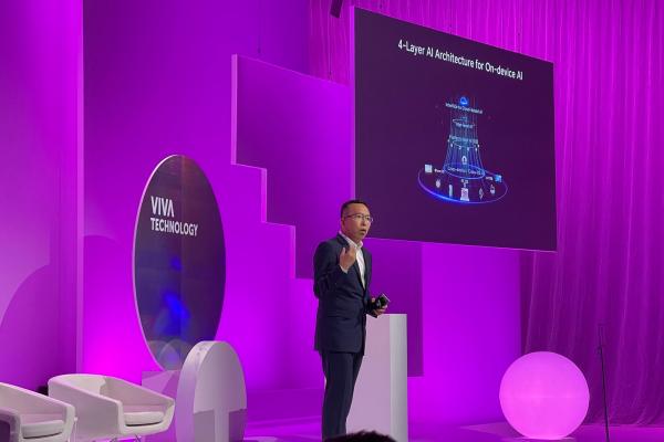 Honor duce AI-ul la nivelul următor cu Google Cloud și anunță o colaborare cu studioul foto Harcourt pentru Honor 200 Pro, telefon ce se lansează pe 12 iunie în Paris