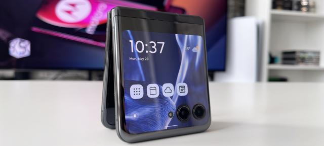 Cât va costa Motorola RAZR 50 la debut? Pare că va fi cel mai accesibil telefon pliabil cu clapetă din 2024