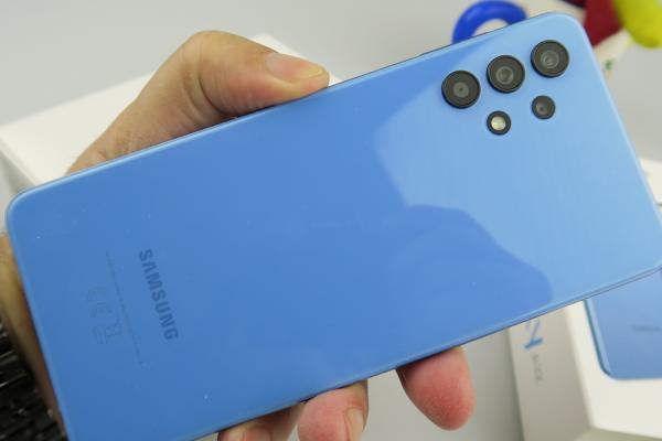 Samsung Galaxy A32 5G Unboxing: cel mai ieftin telefon 5G Samsung cu o abordare nouă a designului camerei