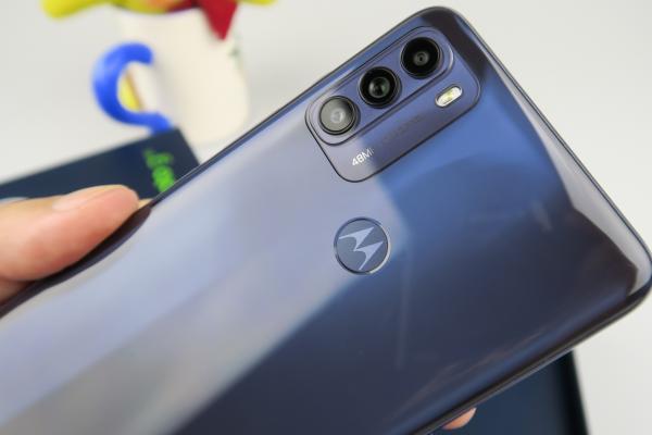 Motorola Moto G50 Unboxing: Cel mai accesibil telefon 5G Motorola inaugurează procesorul Snapdragon 480 5G