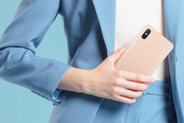 Xiaomi Mi Max 3, phablet-ul cu ecran de 6.9 inch și baterie de 5500 mAh este acum oficial