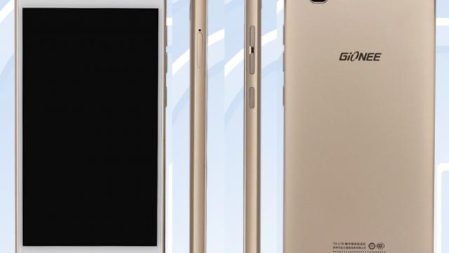 <b>Gionee F105 este un nou telefon midrange, care primeşte certificarea TENAA; Iată dotările sale!</b>Gionee &icirc;şi continua ofensiva cu un terminal midrange, pe care &icirc;l puteţi admira mai jos. El a primit certificarea TENAA &icirc;n această săptăm&acirc;nă şi poartă numele de Gionee F105. &nbsp; &nbsp; Handsetul vine cu un ecran de 5 inch...