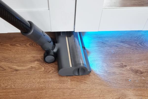 Prezentare Dreame R20 - Aspirator vertical fără fir, comod, cu un set amplu de accesorii, excelent pentru curățarea rapidă a locuinței