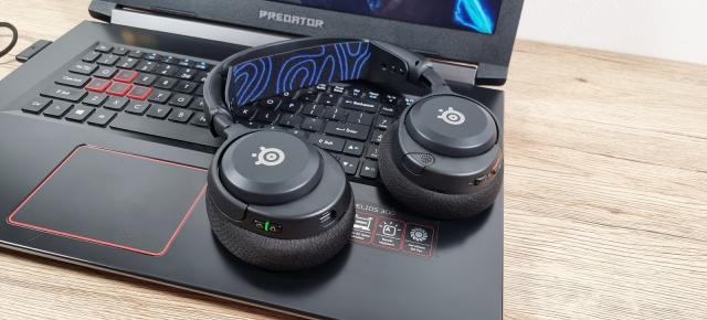 Am testat Steelseries Arctis Nova 5P: Căști wireless over-ear pentru gameri, ce aduc peste 100 de moduri de sunet + o aplicație intuitivă pentru control facil