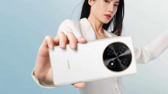 <b>Noul telefon 4G de la Huawei cu cameră circulară și ecran OLED curbat apare în baza de date MIIT</b>Huawei a dezvăluit un nou telefon 4G, modelul BRE-AL00a, pe platforma de certificare MIIT (Ministerul Industriei și Tehnologiei Informației din China). Dispozitivul prezintă un ecran OLED de 6,78 inch cu rezoluție de 2700 x 1224 pixeli și suportă
