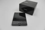 BlackBerry-Passport-Unboxing_002.jpg