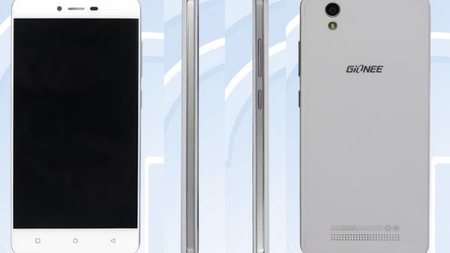 <b>Gionee F103L este un nou terminal entry-level certificat de TENAA; ar putea costa sub 130 dolari</b>&Icirc;n prima zi a lunii septembrie cei de la Gionee dezvăluiau un nou smartphone pe piața din India, mai precis modelul F103, terminal ce costă doar 155 dolari. Ei bine, se pare că producătorul va aduce &icirc;n cur&acirc;nd pe piață o ediție...