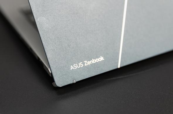 ASUS Zenbook S 13 OLED UX5304VA - Galerie foto Mobilissimo.ro: laptop-zenbook-s13-oled-ux5304va-logo.jpg