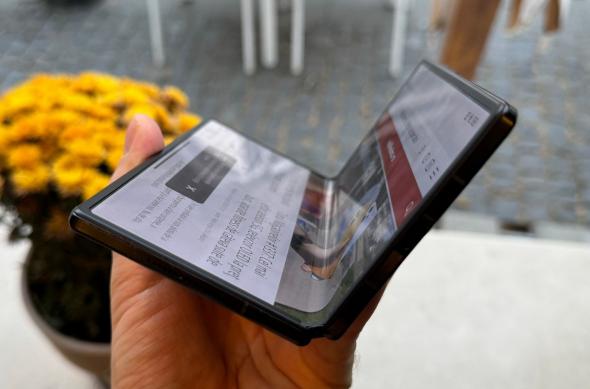 Xiaomi Mix Fold 3 - Galerie foto Mobilissimo.ro: Xiaomi-Mix-Fold-3_010.jpg