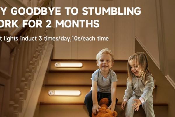 E LUNI e AMAZON: Azi vă recomandăm lămpile LED OneFire, reîncărcabile, cu magnet și senzor de mișcare integrat