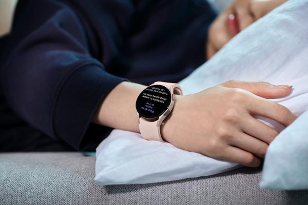 Apneea în timpul somnului poate fi detectată de Galaxy Watch 5 şi 6 după o actualizare