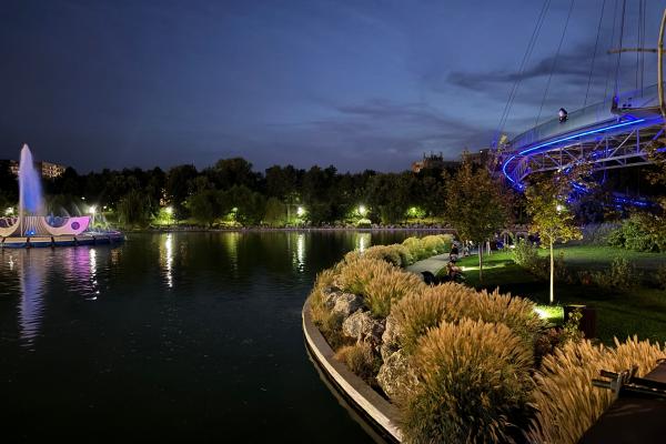 Apple iPhone 15 - Mostre Foto (seara)