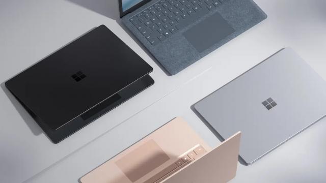 <b>Piața PC-urilor își revine, declinul anual ajunge la doar 7%; Lenovo rămâne lider la nivel de vânzări</b>În perioada 2020-2021 au crescut destul de mult vânzările de PC-uri și laptopuri. Era pandemie, iar pe atunci mulți oameni au avut nevoie de device-uri pentru desfășurarea activităților zilnice, pentru job sau pentru școală. Având în vedere că nu vorbim