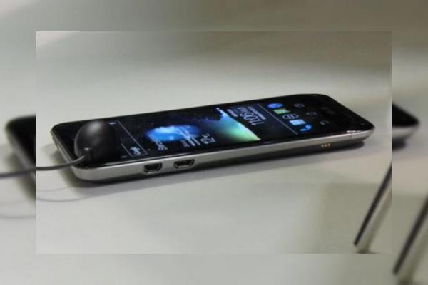 MWC 2012: ASUS Padfone preview video - cel mai bun lucru care s-a Întâmplat mobile computing-ului (Video)