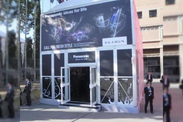 MWC 2012 și premiile revin: Standul Panasonic din Barcelona - telefoane rezistente la apă, tehnologie eco și noi cadouri pentru voi (Video)