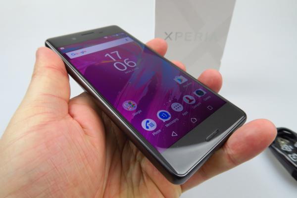 Sony Xperia X Performance - Unboxing