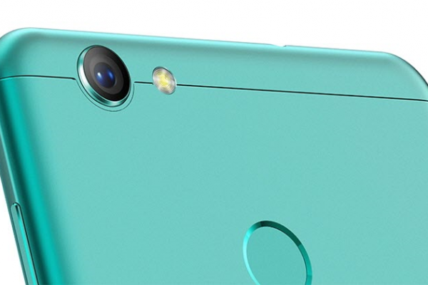 Phablet-ul Elephone C1X este disponibil la precomandă pentru doar 119.99 dolari; iată specificațiile și imagini oficiale!