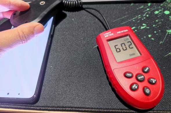 Luminozitate display POCO F3 și ecranul văzut la microscop: POCO-F3_024.jpg