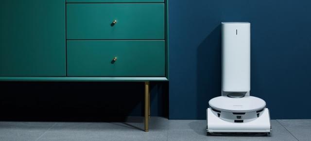 Robot aspirator + cameră de securitate; Samsung lansează noile aspiratoare Jet Bot AI+ la nivel global; Când vin în România?
